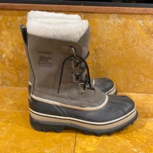 New w/o box - Sorel Caribou Women’s Winter boots